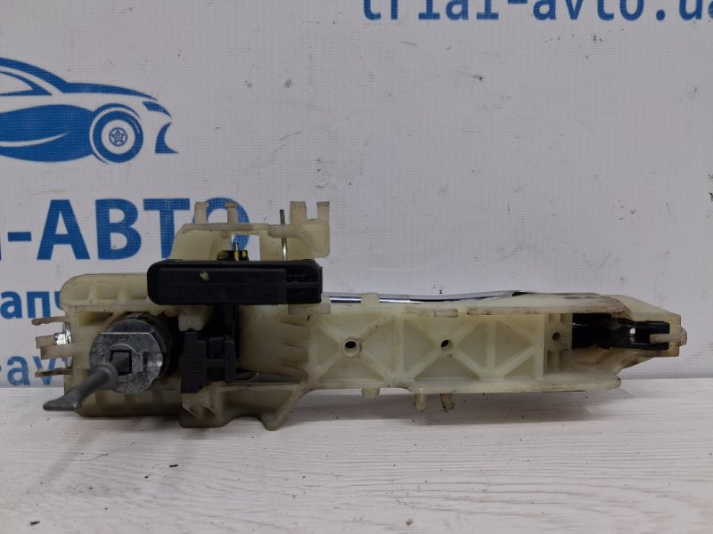 Ручка двери внешняя передняя правая Kia Sportage SL 1.7 DIESEL D4FD 2010 (б/у) Киев - изображение 3