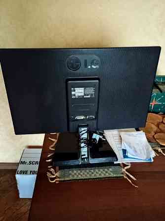 Монитор LG Flatron IPS224. Киев
