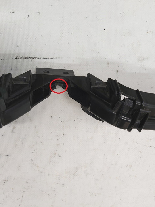 Кронштейн гриля направляющая бампера переднего с повреждением Tesla model X 1055069-00-E Київ - зображення 3