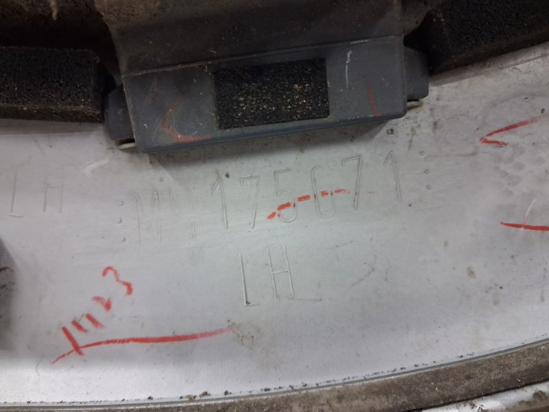 Накладка крыла Mitsubishi Outlander CU 2.4 БЕНЗИН 4G69 2003 задн. лев. (б/у) Київ - зображення 5