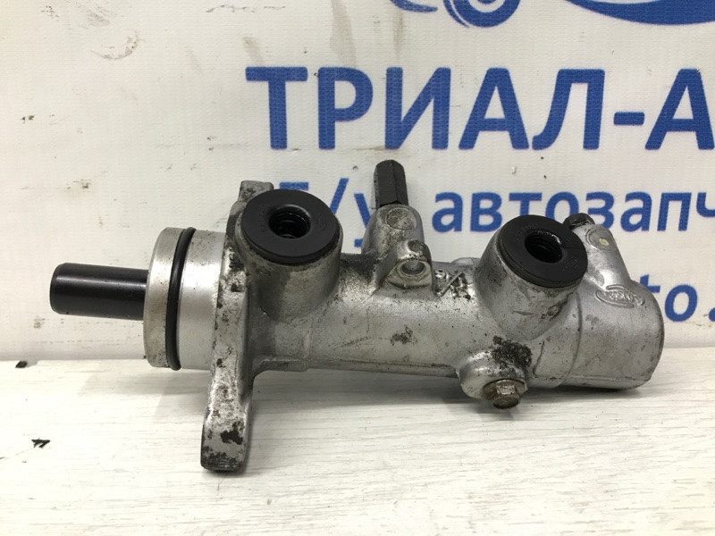 Тормозной цилиндр главный Kia Sorento BL 2.5 DIESEL D4CB 2002 (б/у) Київ - зображення 1