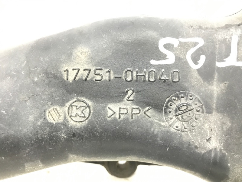 Воздухозаборник Toyota Avensis T25 1.8 БЕНЗИН 1ZZFE 2002 (б/у) Киев - изображение 4