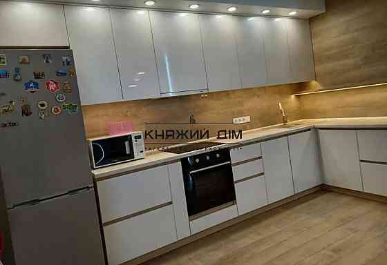 Продаж 2-х к. квартири м. Лівобережна. № 21146848 Киев