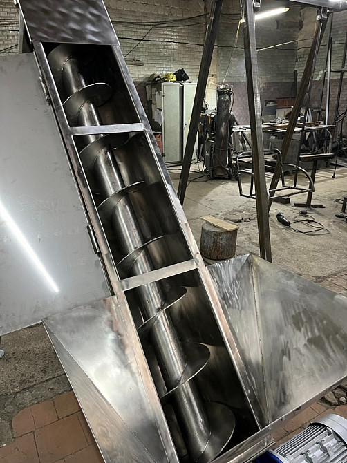 Пересувний шнековий транспортер для харчових продуктів, 2500 л/год, 1,5 кВт Полтава - изображение 1