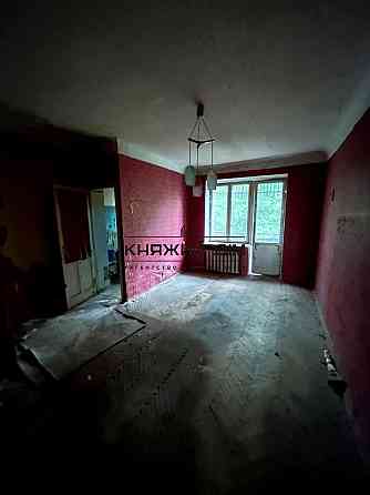 Продається 2-кімнатна квартира за адресою вул.Алмазова, 9 Киев