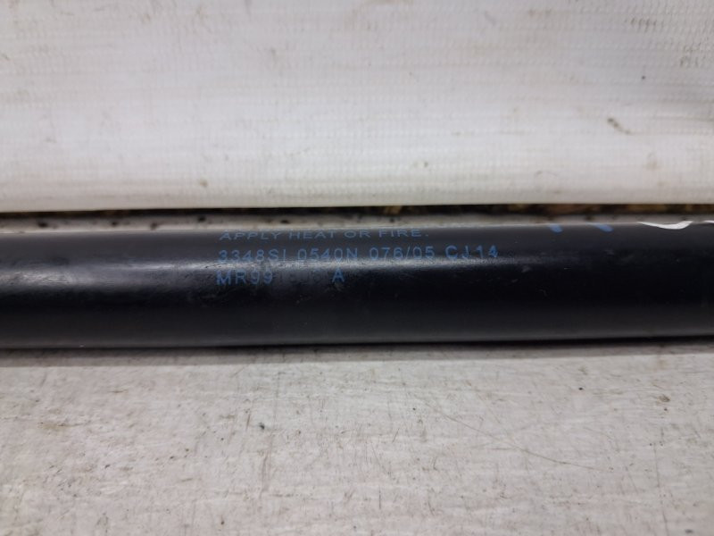 Амортизатор крышки багажника Mitsubishi Outlander CU 2.4 БЕНЗИН 4G69 2003 (б/у) Киев - изображение 4