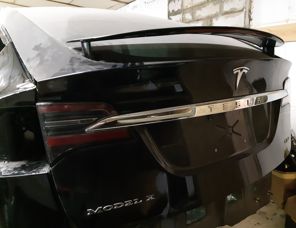 2Декоративная накладка центральной панели пассажирская PIANO BLACK MATA Tesla model S, model S REST, Киев - изображение 3