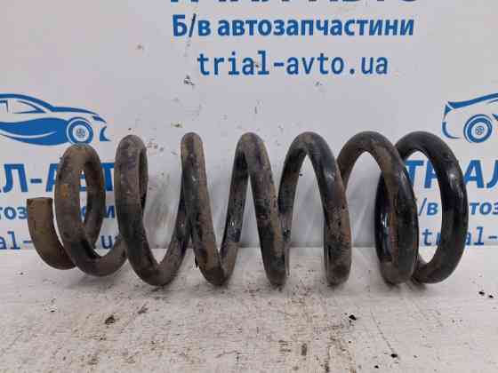 Пружина передняя Mitsubishi Pajero Wagon 3 3.2 ДИЗЕЛЬ 4M41 1999 (б/у) Київ