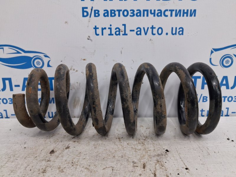 Пружина передняя Mitsubishi Pajero Wagon 3 3.2 ДИЗЕЛЬ 4M41 1999 (б/у) Киев - изображение 1