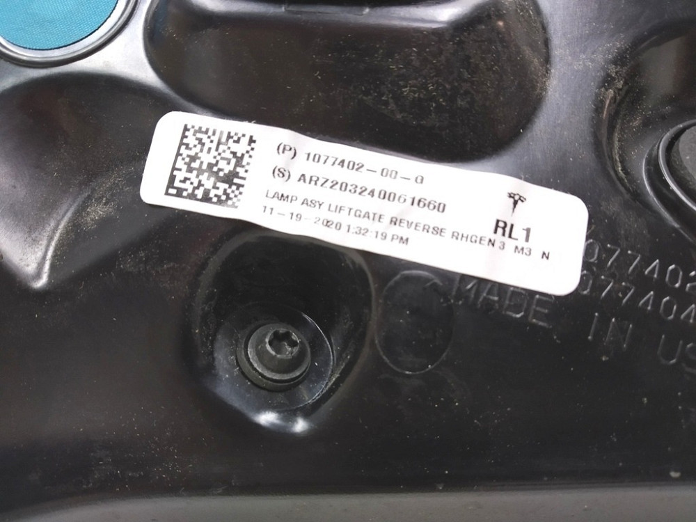 Фонарь правый внутрений (USA) Tesla model 3 1077402-00-G Київ - зображення 4