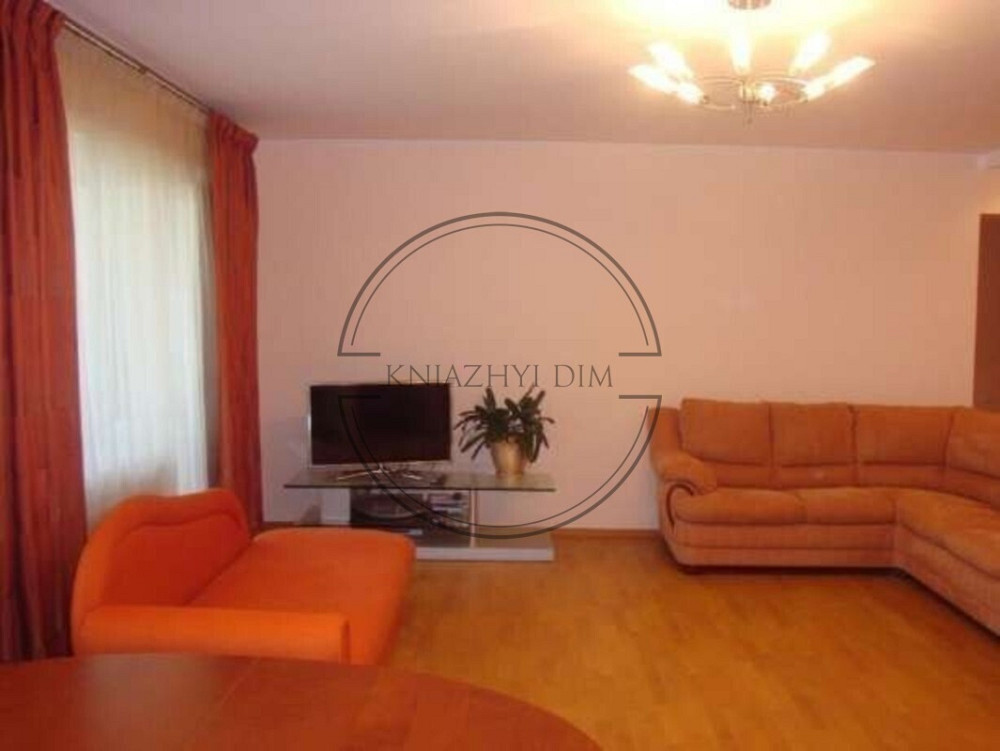 Отличная трехкомнатная студио , М. Харьковская , Код объекта 2198709 Київ - зображення 1