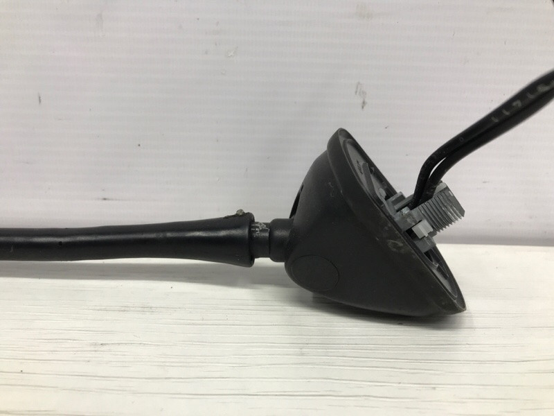 Антенна Mitsubishi Outlander CU 2.4 БЕНЗИН 4G69 2003 (б/у) Київ - зображення 3