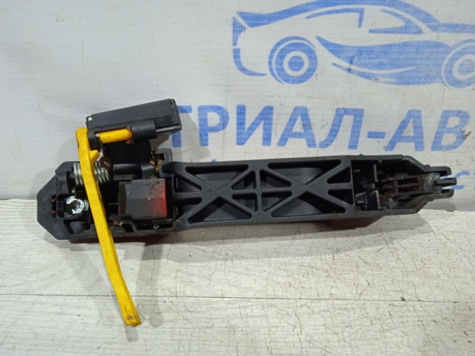 Ручка двери внешняя задняя левая Toyota Avensis T25 1.8 БЕНЗИН 1ZZFE 2003 (б/у) Киев - изображение 2