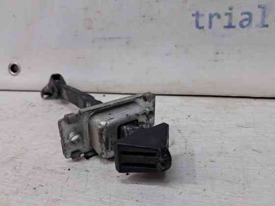 Ограничитель двери передний правый Mazda 3 BK 1.6 БЕНЗИН Z6 2003 (б/у) Киев