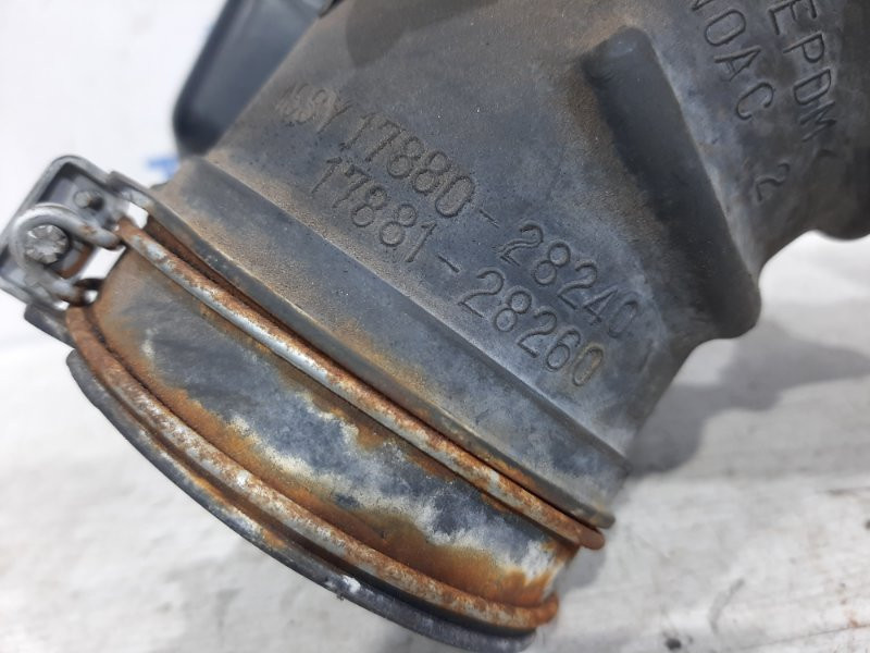 Патрубок воздушного фильтра Toyota RAV 4 A30 2.0 БЕНЗИН 1AZFE 2005 (б/у) Київ - зображення 4