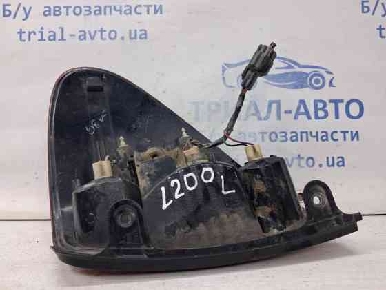 Фонарь задний внешний левый Mitsubishi L200 KB 2.5 DIESEL 4D56 2006 (б/у) Киев