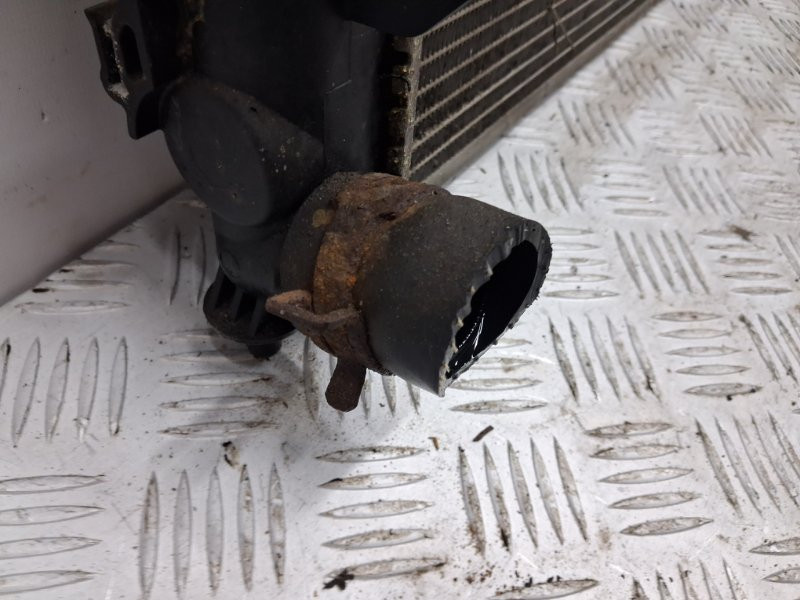 Радиатор основной Hyundai Sonata NF 2.4 БЕНЗИН G4KC 2004 (б/у) Киев - изображение 3