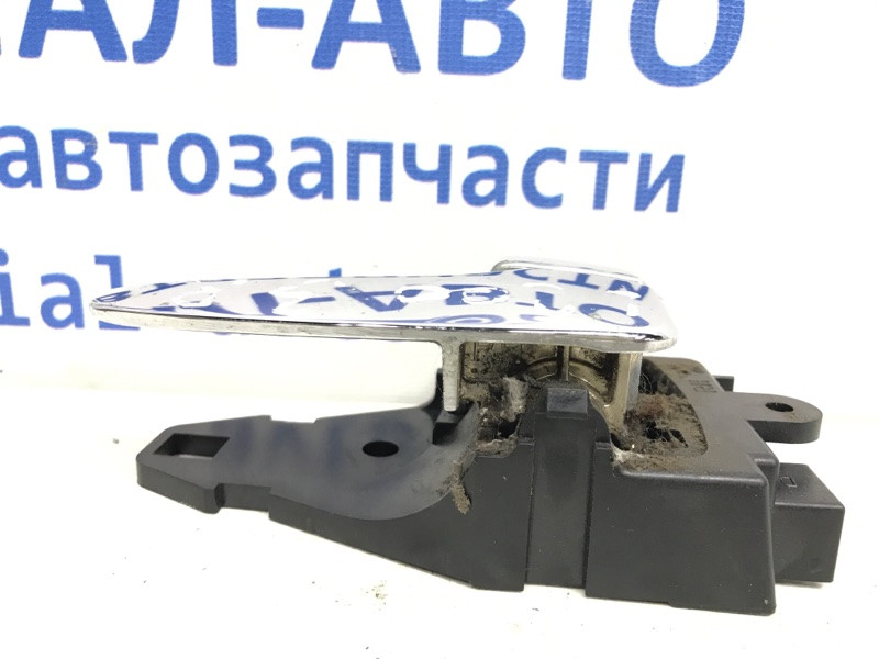 Ручка двери внутренняя правая Mitsubishi L200 KB 2.5 ДИЗЕЛЬ 4D56U 2006 (б/у) Київ - зображення 2