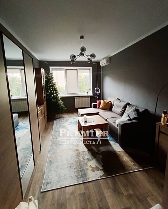 Пропонується до продажу простора 3-кімнатна квартира на Героїв Оборони Одеси. Одесса - изображение 1