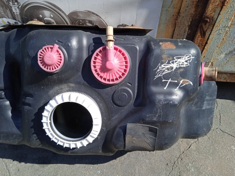 Бак топливный пластик Toyota Prado 2002-2009 770013D521 (Арт. 10594) Киев - изображение 3