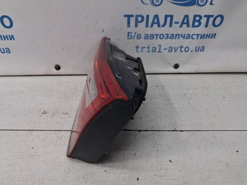 Фонарь задний внутренний правый Kia Optima TF 2.4 БЕНЗИН G4KJ 2010 (б/у) Київ - зображення 2