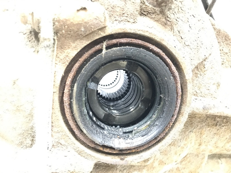 Редуктор задний Mitsubishi Pajero Wagon 3 3.2 ДИЗЕЛЬ 4M41 1999 (б/у) Киев - изображение 2