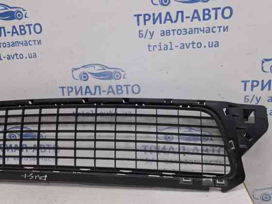 Решетка бампера центральная Dacia Duster HS 1.5 DIESEL K9K 2010 (б/у) Київ