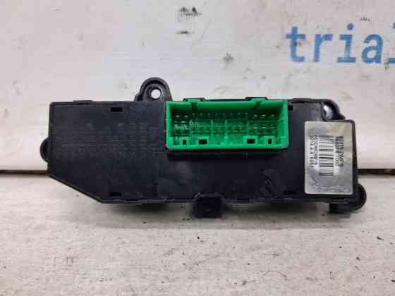 Кнопки управления Hyundai Santa fe 2012-2019 933152W915 (Арт. 69875) Київ