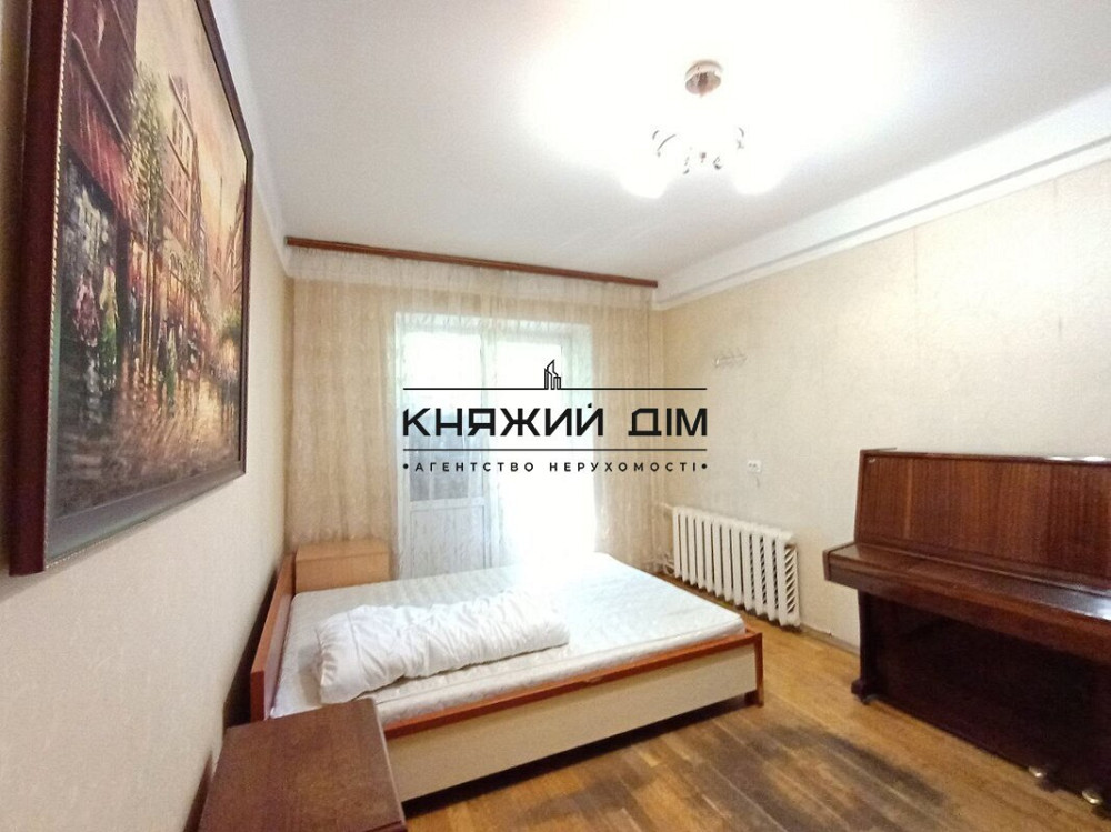 Комфортна, роздільна 3-х к. Кв. біля ст. м. Політехнічний інститут. № 11144247 Киев - изображение 1