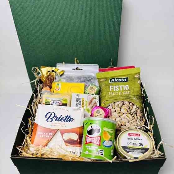 Подарунковий продуктовий набір Maxi Box – вишуканий смак у кожній деталі Житомир