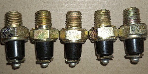 Датчик аварійного тиску мастила ММ111А Суми - зображення 1