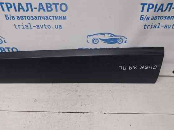 Накладка двери Jeep Cherokee KL 2.4 БЕНЗИН ED6 2013 перед. лев. (б/у) Київ