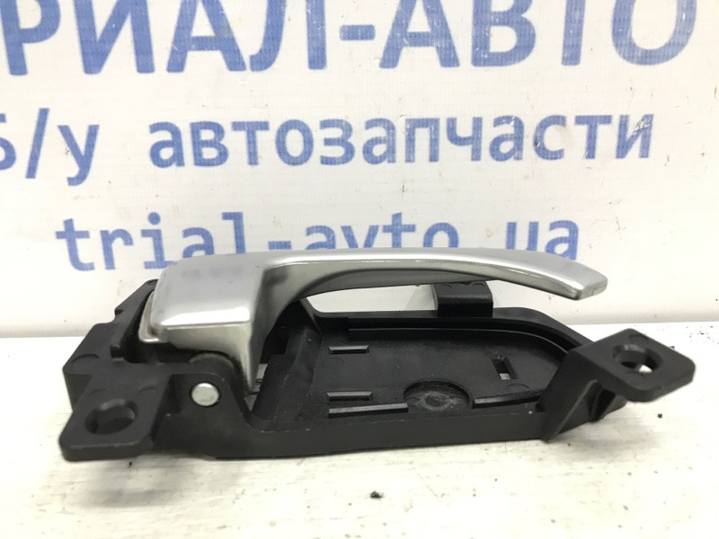 Ручка двери внутренняя правая Kia Sportage SL 1.7 DIESEL D4FD 2010 (б/у) Київ - зображення 2