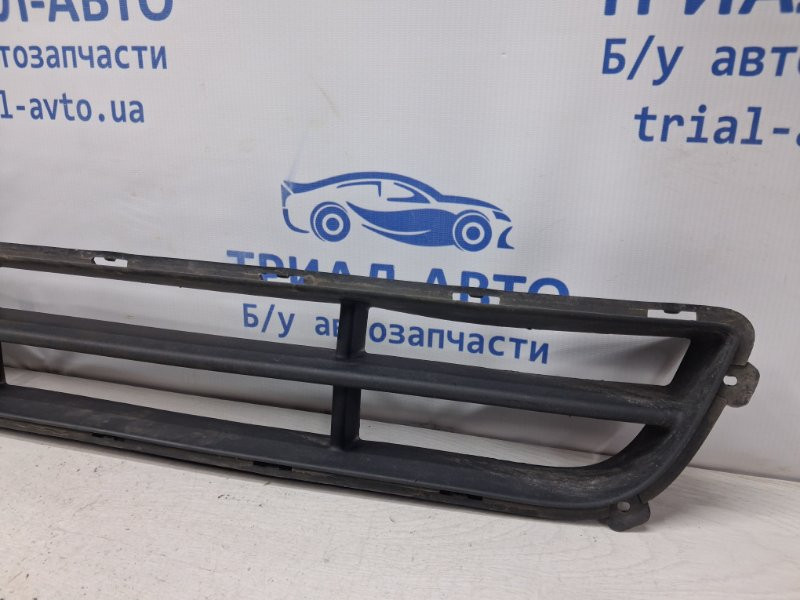 Решетка бампера центральная Kia Ceed ED 1.6 DIESEL D4FB 2006 (б/у) Київ - зображення 3