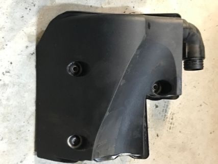 Бу резонатор воздушного фильтра Mercedes Benz W168, A1661400087 Кропивницький - зображення 1