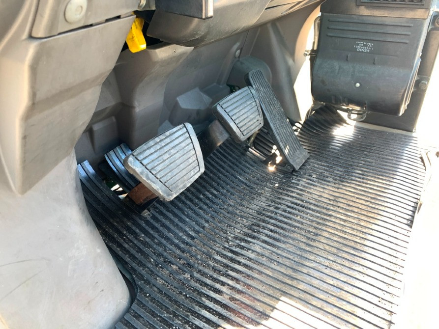 Вилочный автопогрузчик Mitsubishi, 2020 года, с печкой. Модель: FGE15T. Номинальная грузоподъемность Умань - зображення 10