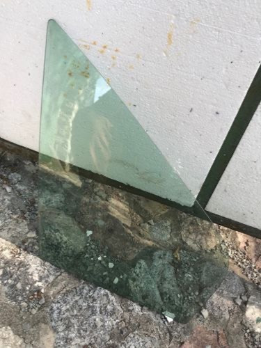 Бу стекло форточка двери передней правой Renault Scenic 1, 7700828359 Кропивницький - зображення 1