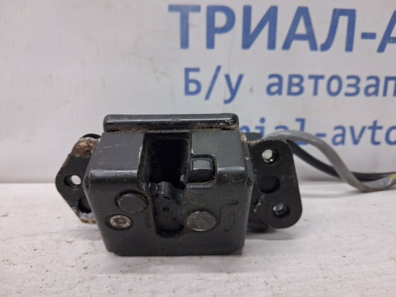 Замок крышки багажника Toyota Avensis T25 2.2 DIESEL 2ADFTV 2002 (б/у) Київ - зображення 2