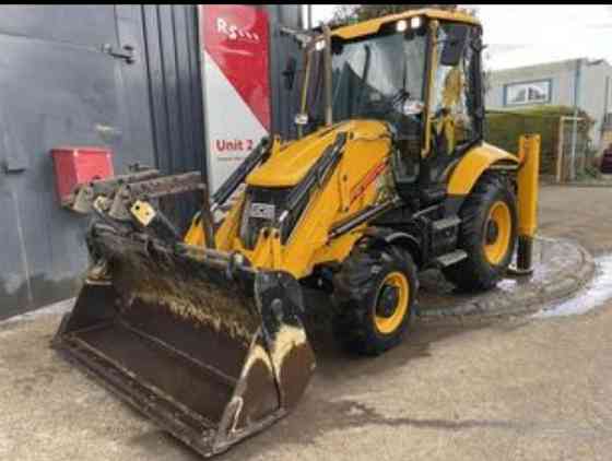 Готовая к работе спецтехника трактор, экскаватор, комбайн Дніпро