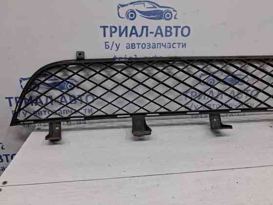 Решетка бампера центральная Mitsubishi L200 KB 2.5 DIESEL 4D56 2006 (б/у) Київ