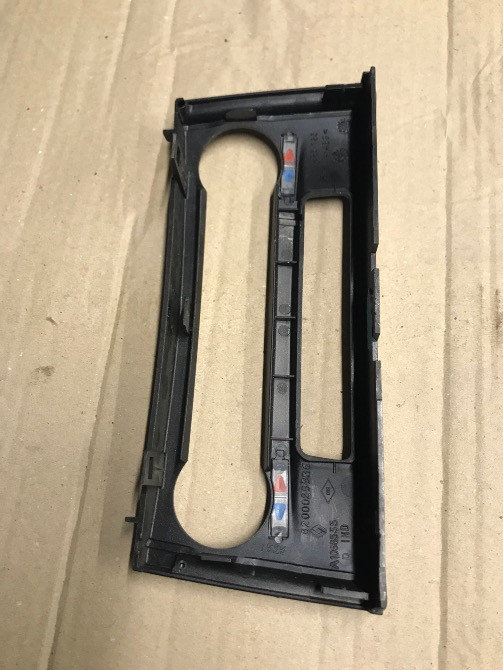 Бу накладка блока управления климат-контролем Renault Laguna 2, 8200025936 Кропивницький - зображення 1