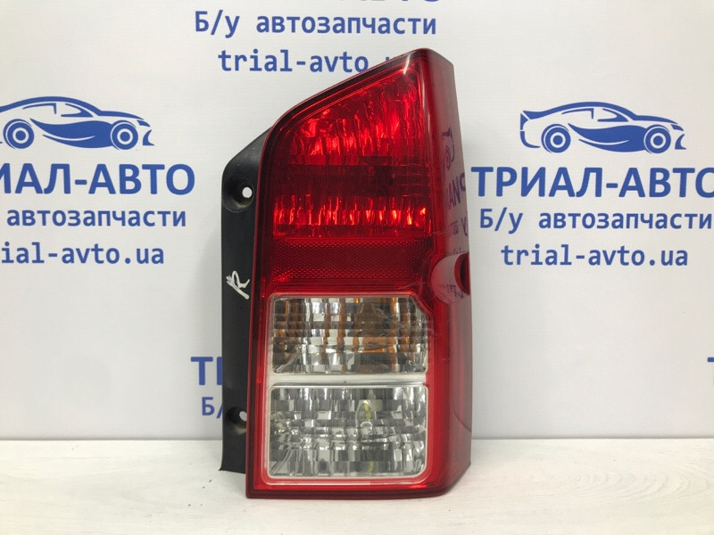 Фонарь задний внешний правый Nissan Pathfinder 2004-2014 26550EB300 (Арт. 55953) Киев - изображение 1