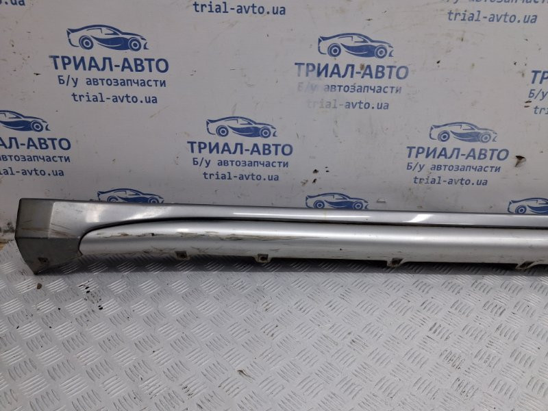 Накладка порога внешняя правая Mitsubishi Outlander CU 2.4 БЕНЗИН 4G69 2003 (б/у) Киев - изображение 2