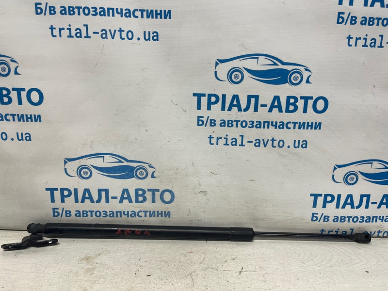 Амортизатор крышки багажника Jeep Cherokee KL 2.4 БЕНЗИН ED6 2013 лев. (б/у) Киев - изображение 1