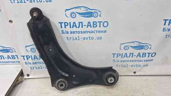 Рычаг левый Renault Megane 3 1.5 DIESEL K9K 2008 (б/у) Киев