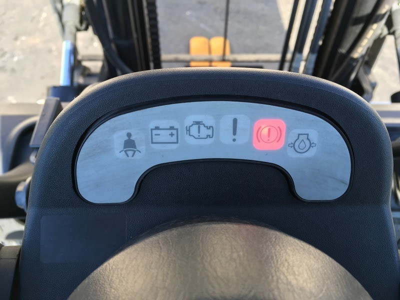 Газ-бензиновий навантажувач TCM (Nissan), із синхронним позиціонером вил. Модель: FHGE20T5 Миколаїв - зображення 8