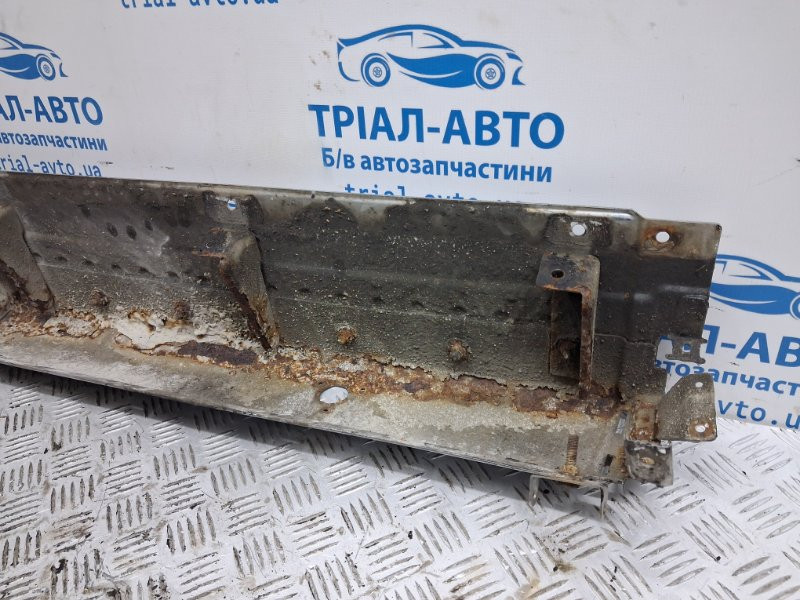 Бампер задний Mitsubishi Pajero Wagon 3 3.2 ДИЗЕЛЬ 4M41 1999 (б/у) Киев - изображение 4