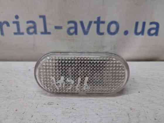 Повторитель поворотника Nissan Tiida 2004-2014 26160AX00A (Арт. 81875) Киев