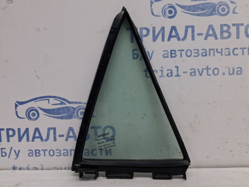 Стекло двери задней левой (форточка) Toyota Auris E150 1.6 БЕНЗИН 1ZRFAE 2006 (б/у) Киев - изображение 3