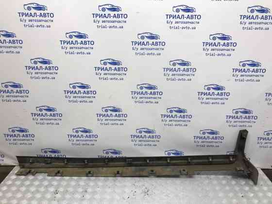 Накладка порога внешняя правая Ford Kuga CBS 2.0 DIESEL 2011 (б/у) Киев